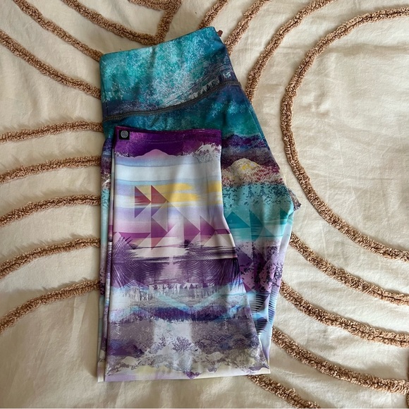 Onzie cropped hot yoga pants - Picture 6 of 7